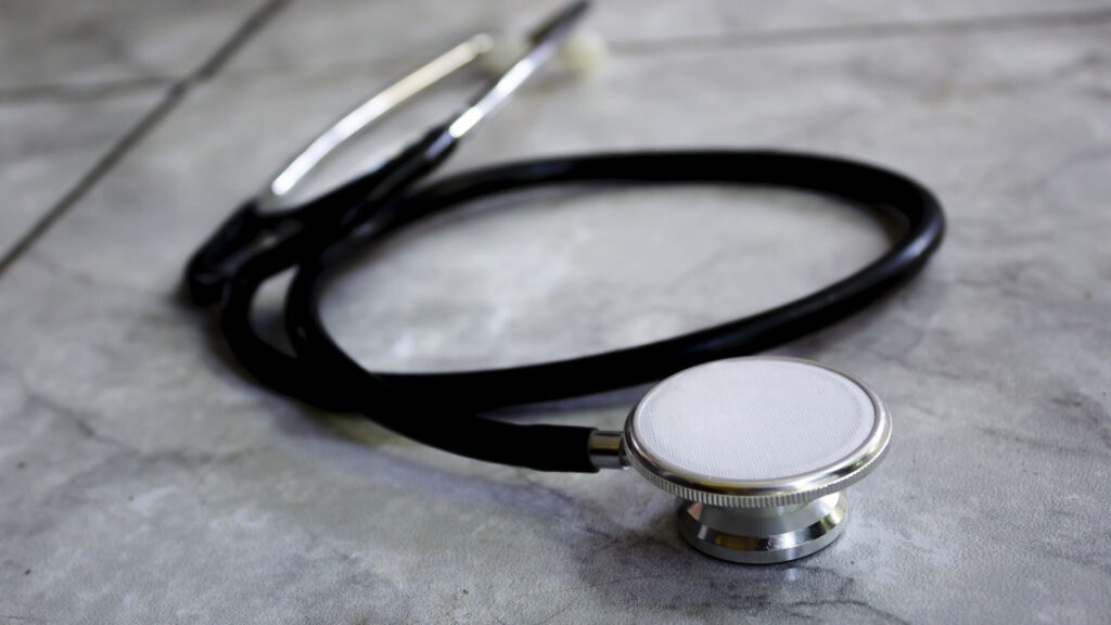 Les contrôles médicaux et l'arrêt maladie : ce que vous devez savoir !