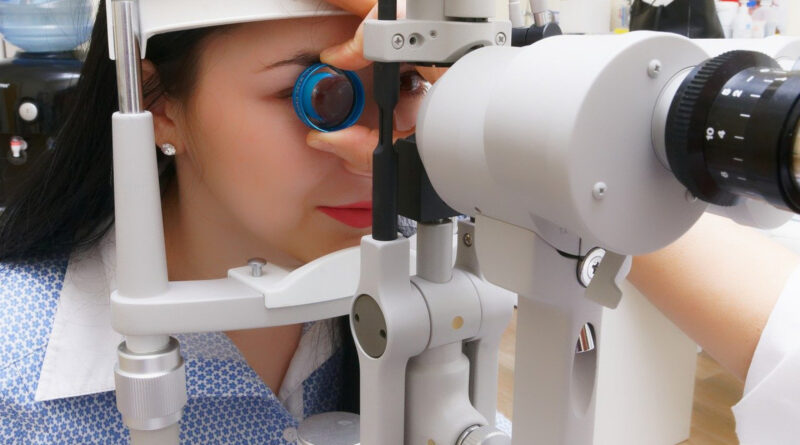 Tonomètre : l'outil indispensable pour les professionnels de l'optique